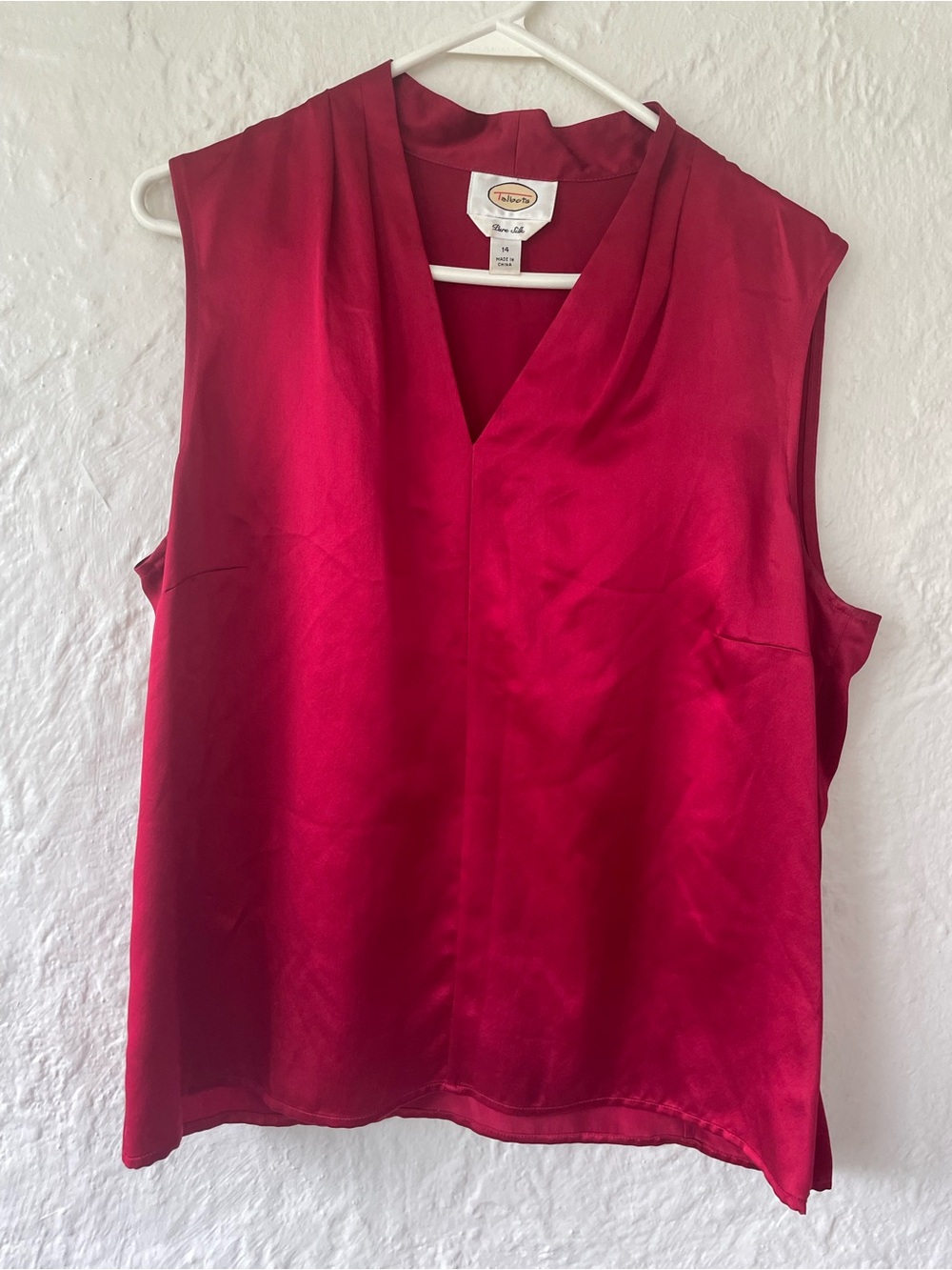 Vintage Talbots red100%pure silk v-neck size zip tank top camisole; 14